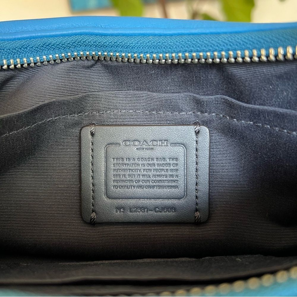Coach Teri Shoulder Bag w/ Signature Quilting Silver Bright Blue CJ608 Crossbody - Picture 16 of 16